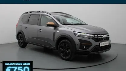 Grijs Gebruikt 2024 Dacia Jogger Extreme MPV | € 26.990 (Eerlijke prijs)