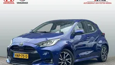 Blauw Gebruikt 2022 Toyota Yaris Hybrid Hatchback | € 19.950 (Goede deal)