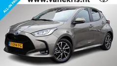 Gebruikt 2023 Toyota Yaris Hybrid Hatchback | € 22.749 (Eerlijke prijs)
