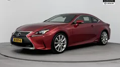 Rood Gebruikt 2016 Lexus RC300h Luxury Line Coupé | € 29.995 (Eerlijke prijs)