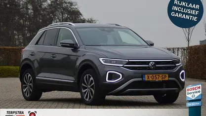 Gebruikt 2024 VW T-Roc Style SUV | € 32.950 (Eerlijke prijs)