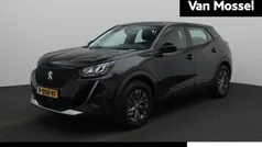 Zwart Gebruikt 2022 Peugeot e-2008 Active SUV | € 20.900 (Eerlijke prijs)