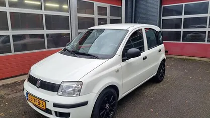 Wit Gebruikt 2012 Fiat Panda Classica Hatchback | € 3.750 (Eerlijke prijs)