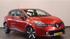 Rood, metallic lak Gebruikt 2015 Renault Clio IV Dynamique Hatchback | € 7.739 (Eerlijke prijs)