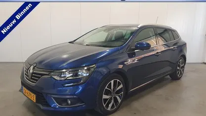 Occasion Renault Mégane GrandTour Bose Edition 142 PK (104 kW) 2018 Blauw, metallic lak Stationwagen