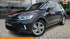 Zwart Gebruikt 2025 VW T-Roc R-line SUV | € 29.900 (Eerlijke prijs)