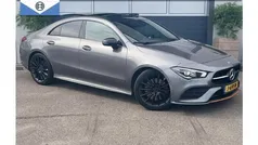 Grijs, metallic lak Gebruikt 2019 Mercedes CLA220 Premium Plus Sedan | € 29.950 (Eerlijke prijs)