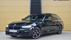 Zwart, metallic lak Gebruikt 2021 BMW 530 Executive Stationwagen | € 37.950 (Eerlijke prijs)
