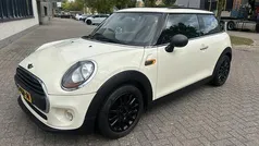 Gebruikt 2015 Mini ONE Salt Hatchback | € 10.950 (Eerlijke prijs)