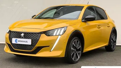 Occasion Peugeot 208 GT 101 PK (74 kW) 2021 Geel Hatchback