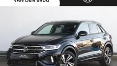 Zwart Gebruikt 2024 VW T-Roc R-line SUV | € 36.195 (Eerlijke prijs)