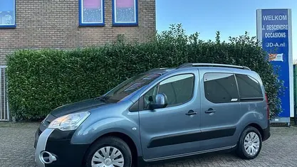 Grijs Gebruikt 2013 Citroën Berlingo XTR MPV | € 6.995 (Eerlijke prijs)
