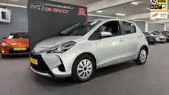 Grijs Gebruikt 2018 Toyota Yaris Hybrid Hatchback | € 15.250 (Goede deal)