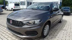 Grijs Gebruikt 2017 Fiat Tipo Sedan | € 7.650 (Eerlijke prijs)