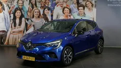 Bleu iron rqh (blauw metallic) Gebruikt 2022 Renault Clio V Techno Hatchback | € 16.495 (Eerlijke prijs)