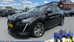 Zwart Gebruikt 2021 Peugeot e-208 Allure Hatchback | € 14.900 (Eerlijke prijs)