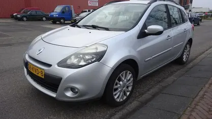 Occasion Renault Clio GrandTour Dynamique 101 PK (74 kW) 2010 Stationwagen
