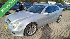 Grijs Gebruikt 2004 Mercedes C220 Coupé | € 1.599 (Super prijs)