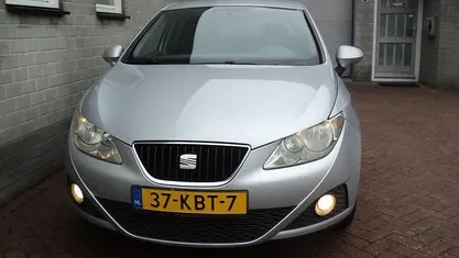 Grijs Gebruikt 2009 Seat Ibiza Style Hatchback | € 3.299 (Eerlijke prijs)