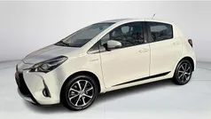 Gebruikt 2018 Toyota Yaris Hybrid Design Hatchback | € 17.949 (Eerlijke prijs)
