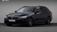 Zwart Gebruikt 2022 BMW 520 Executive Stationwagen | € 38.880 (Eerlijke prijs)