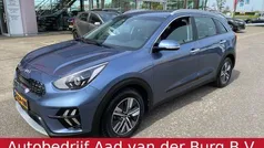 Blauw, metallic lak Gebruikt 2020 Kia Niro 2 SUV | € 22.950 (Eerlijke prijs)