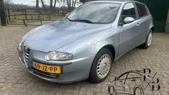Blauw Gebruikt 2002 Alfa Romeo 147 Progression Hatchback | € 1.399 (Eerlijke prijs)