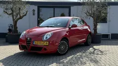 Rood Gebruikt 2009 Alfa Romeo MiTo Progression Hatchback | € 3.885 (Eerlijke prijs)