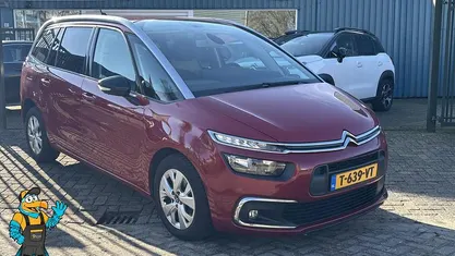 Rood Occasion 2024 Citroën C4 SpaceTourer Business Class MPV | € 14.950 (Super prijs)