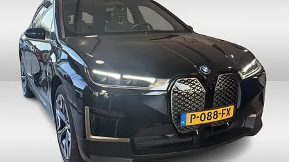 Zwart (metallic) Gebruikt 2022 BMW iX Executive SUV | € 57.950 (Super prijs)