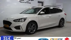 Wit Gebruikt 2021 Ford Focus Business Edition Stationwagen | € 19.400 (Eerlijke prijs)