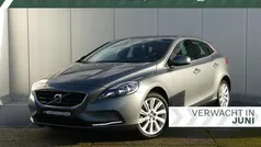 Grijs Gebruikt 2015 Volvo V40 Momentum Stationwagen | € 15.899 (Eerlijke prijs)