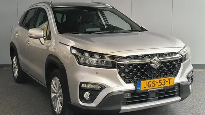 Grijs Gebruikt 2023 Suzuki SX4 S-Cross SUV | € 24.950 (Goede deal)