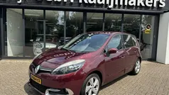 Rood Gebruikt 2014 Renault Scénic III Bose Edition MPV | € 4.950 (Super prijs)