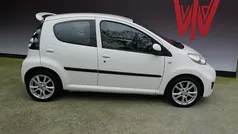 Wit Gebruikt 2011 Peugeot 107 Hatchback | € 2.990 (Eerlijke prijs)