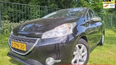 Gebruikt 2015 Peugeot 208 Style Hatchback | € 5.900 (Eerlijke prijs)