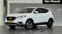 Wit Gebruikt 2020 MG ZS Luxury Sedan | € 14.995 (Eerlijke prijs)