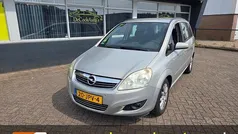 Grijs Gebruikt 2009 Opel Zafira MPV | € 2.740 (Eerlijke prijs)