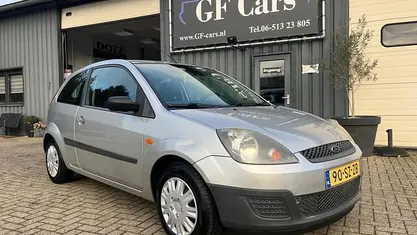 Grijs Gebruikt 2006 Ford Fiesta Hatchback | € 1.445 (Eerlijke prijs)