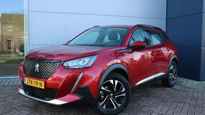 Occasion Peugeot 2008 Allure 131 PK (96 kW) 2020 Rood SUV