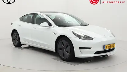 Wit Gebruikt 2020 Tesla Model 3 Standard Range Sedan | € 18.499 (Goede deal)