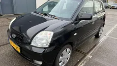 Zwart Gebruikt 2004 Kia Picanto EX Hatchback | € 1.750 (Eerlijke prijs)
