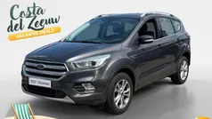 Grijs Gebruikt 2017 Ford Kuga Titanium SUV | € 14.935 (Eerlijke prijs)
