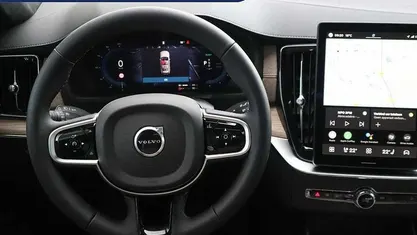 Blauw Gebruikt 2025 Volvo XC40 Plus SUV | € 43.450 (Eerlijke prijs)