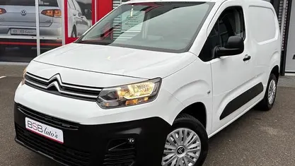 Wit Occasion 2021 Citroën Berlingo PureTech MPV | € 10.495 (Goede deal)