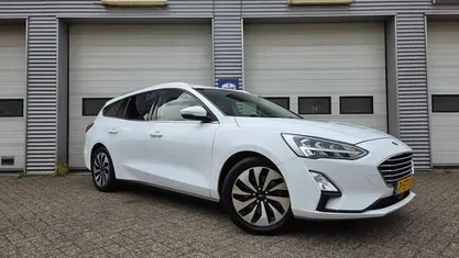 Wit Occasion 2018 Ford Focus Business Edition Stationwagen | € 10.950 (Eerlijke prijs)