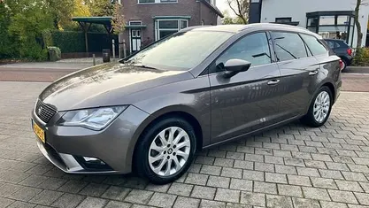 Occasion Seat Leon ST CONNECT 116 PK (85 kW) 2016 Grijs Stationwagen