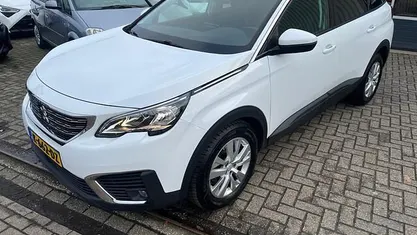 Occasion Peugeot 5008 Active 131 PK (96 kW) 2020 SUV