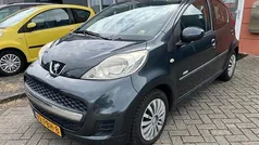Grijs Gebruikt 2011 Peugeot 107 Hatchback | € 2.450 (Eerlijke prijs)