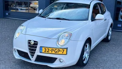 Wit Gebruikt 2011 Alfa Romeo MiTo Hatchback | € 3.999 (Eerlijke prijs)